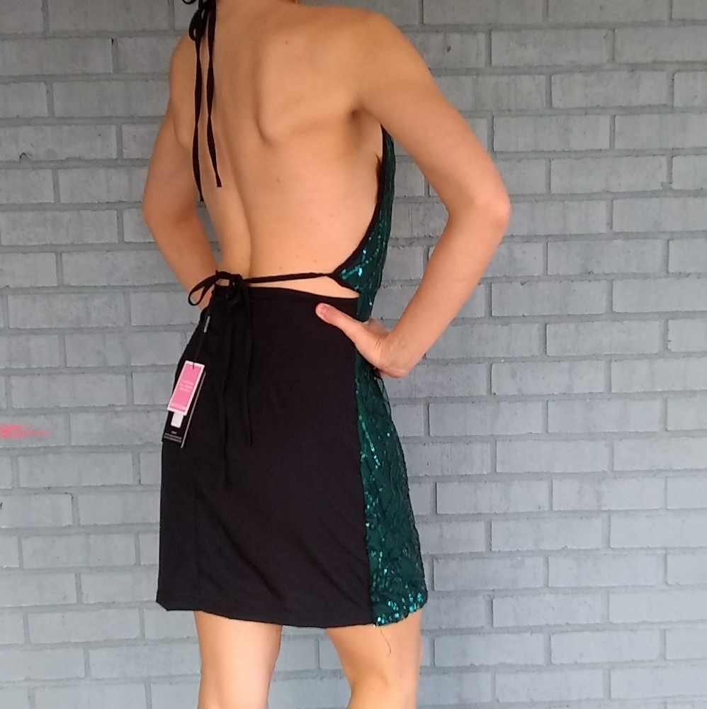 Emerald green sequin bodycon dress